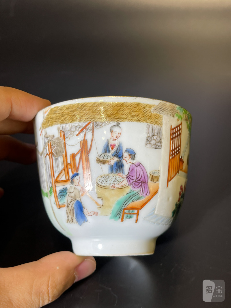 清中期 粉彩耕织图诗文杯 - 图3